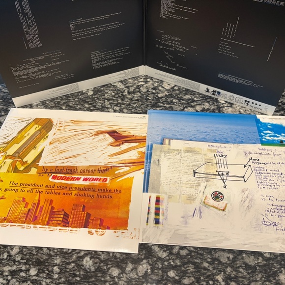 Radiohead OK Computer Vinyl Record - Picture 8 of 15